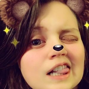 Meet your Posher, Kendra